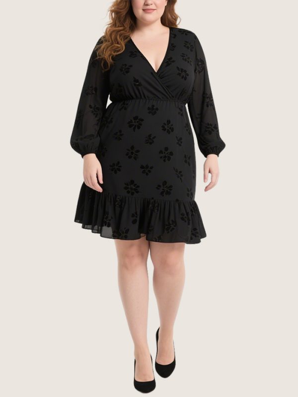 vintage-jacquard-deep-v-waisted-plus-size-long-sleeved-dress