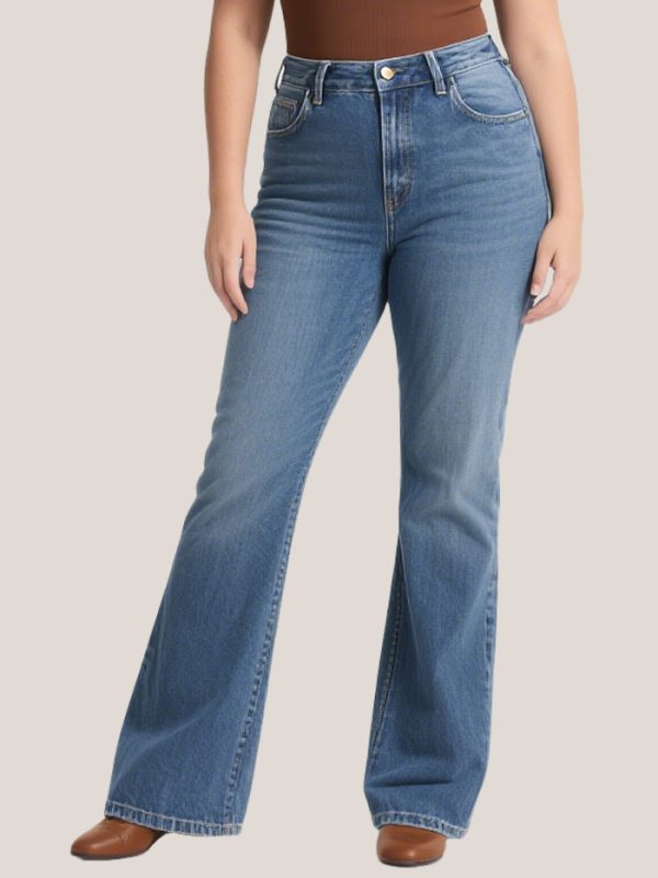 womens-stylish-comfortable-plus-size-straight-jeans